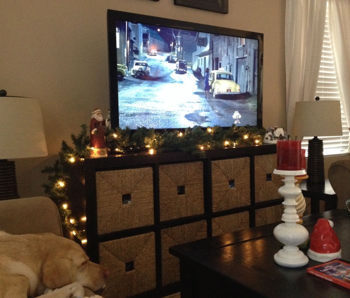 Tv stand christmas decor ideas