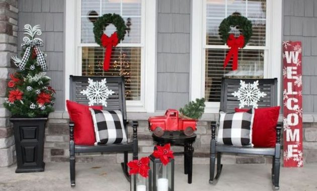 Christmas decor for patio