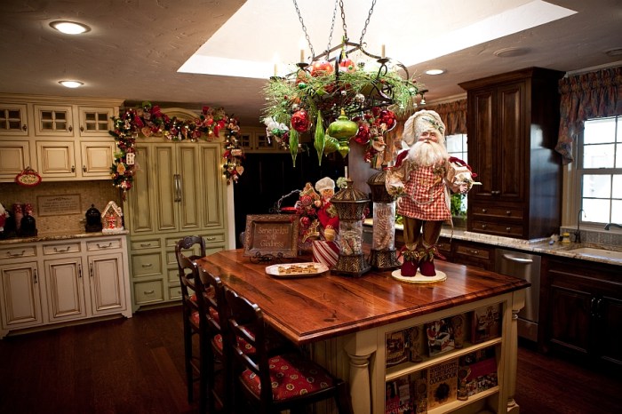 Christmas decor for kitchen island