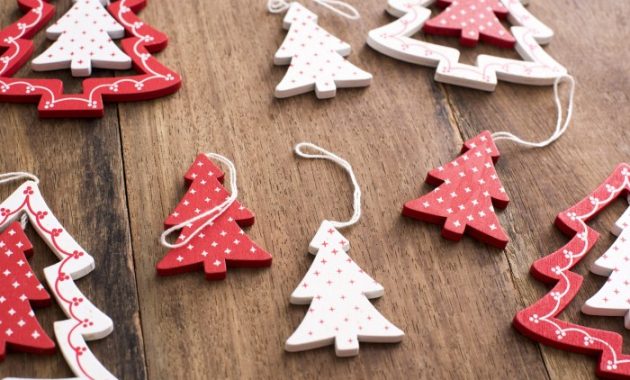 Christmas tree wood decor